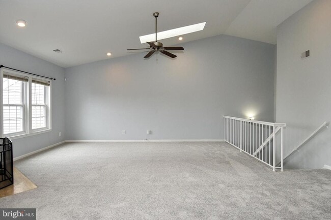 4056 Grays Pointe Ct