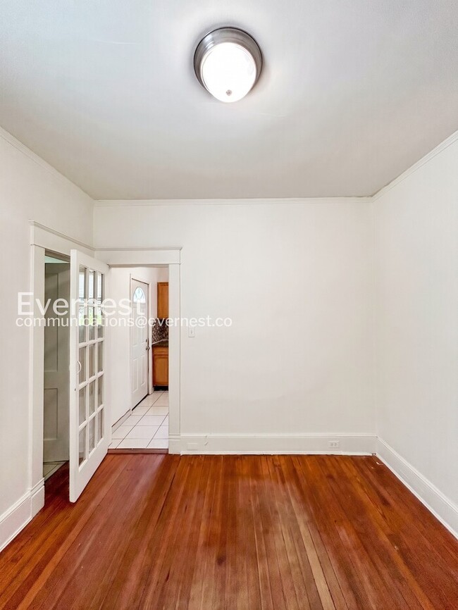 Photo - 3114 Barton Ave Unit Apt B