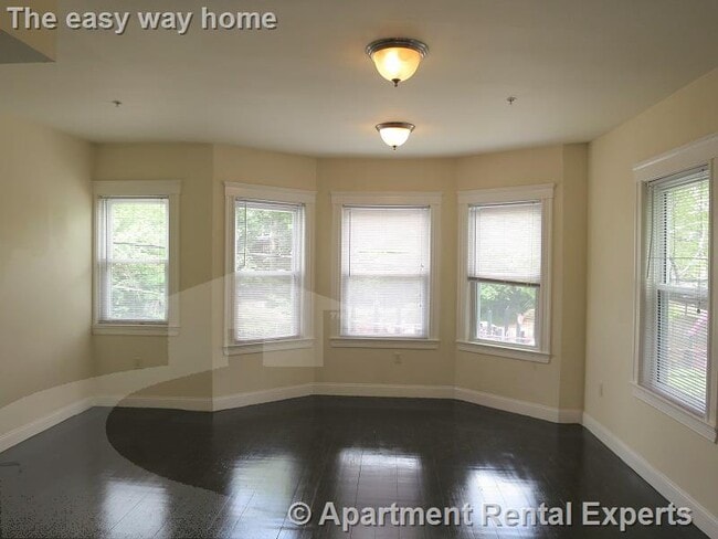 Photo - 6 Giles Park Unit #2