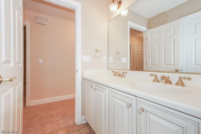 Photo - 3729 Edgehill Dr