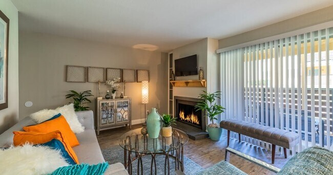 Photo - Flintridge Apartment Homes