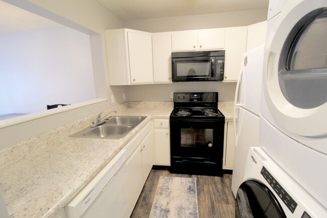Building Photo - 1380K Hunters Road