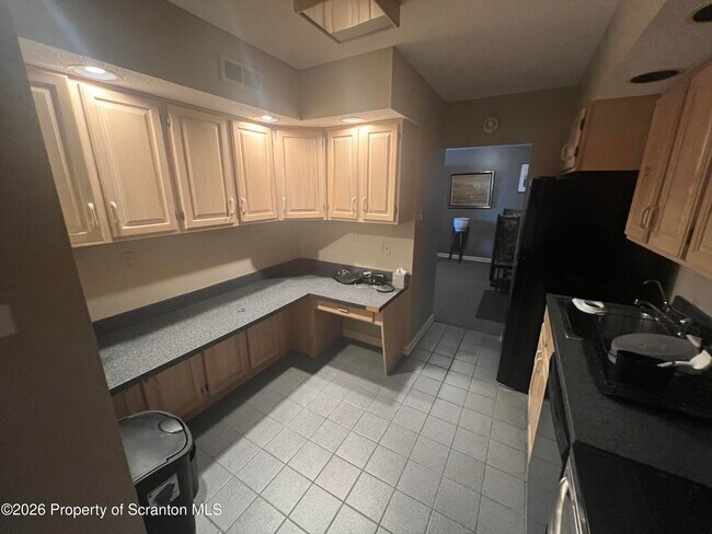 Photo - 220 Linden St