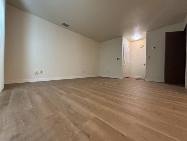 Photo - 857 Adams Terrace Unit A