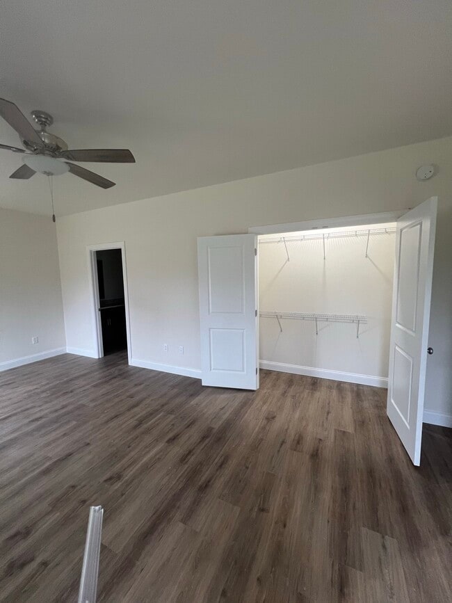 Photo - 08 Longbranch Dr