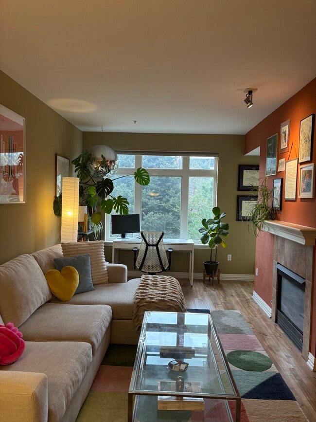 Desk and chair set up perfect for working from home - 2700 E Cherry Creek South Dr Unit 2700 E Cherry Creek S Dr. Apt 202