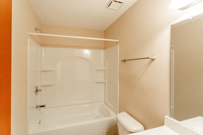 2nd Full Bath Upstairs