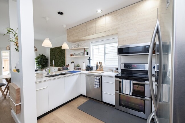 Photo - 1182 Colville Rd