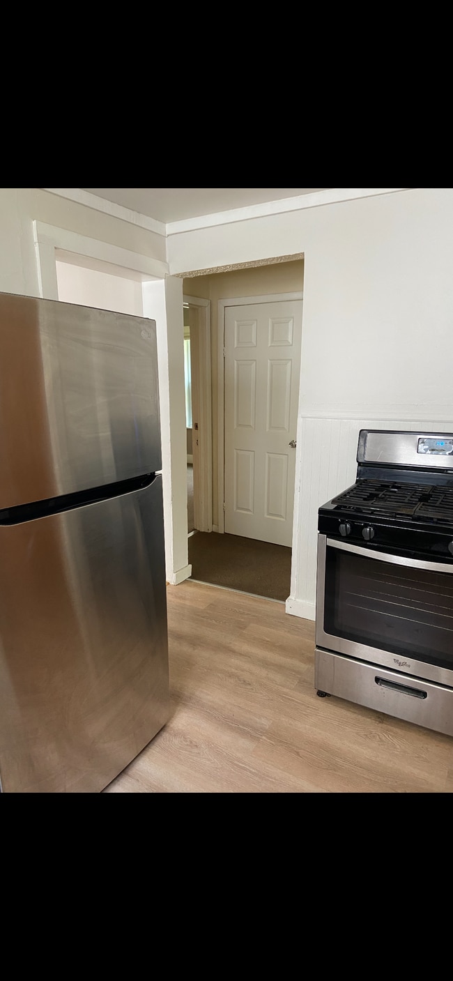 Photo - 310 Cedar Pl Unit 2 bed room lower