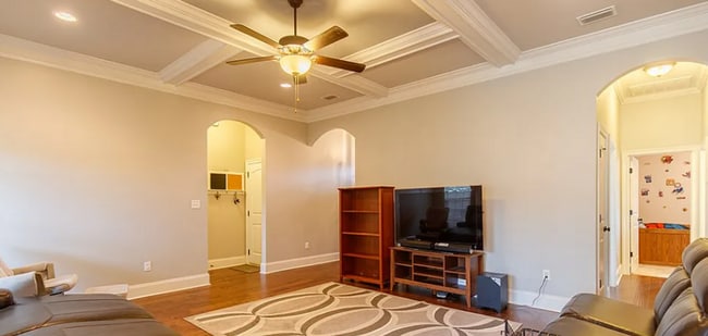 Photo - Southern Comfort Living: Your Dream Rental...