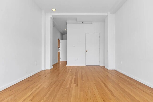 Photo - 97 Grand St Unidad 6C