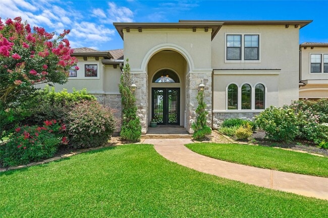 Building Photo - 19182 Grandview Point