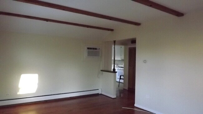 Photo - 1047 Maple Ave Unit 2