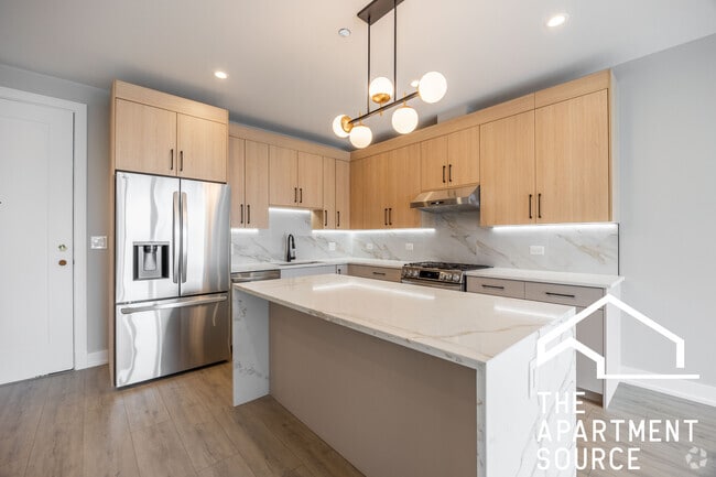 Building Photo - 2354 W Polk St Unit 402 Rental
