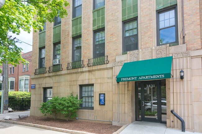 Building Photo - 3824 N Fremont