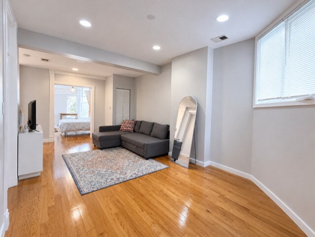 Photo - 115 S Paulina St Unit 3