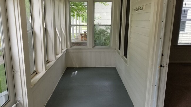 Photo - 826 W Elsie St