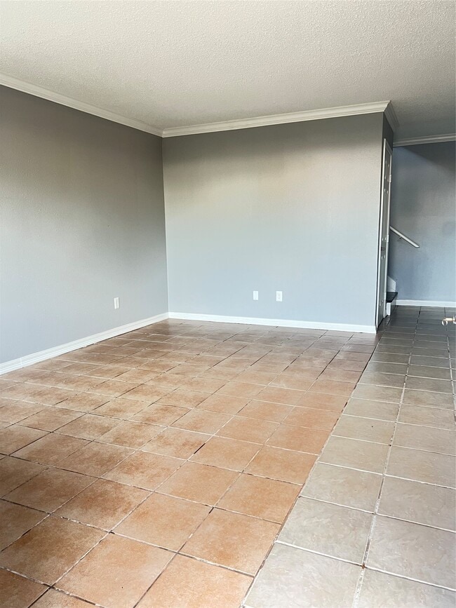 Photo - 738 Coolwood Dr Unit B