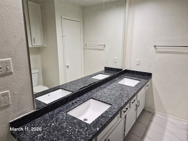 Photo - 2923 Edgewood Dr