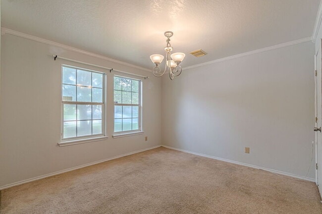 Photo - 164 Springtree Hollow