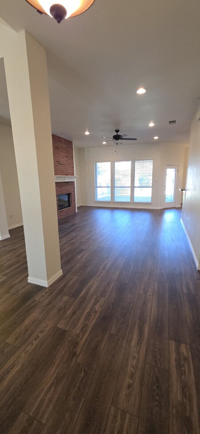 Photo - Beautifully Remodeled Home in Mansfield ISD – Corner Lot with Modern Upgrades!