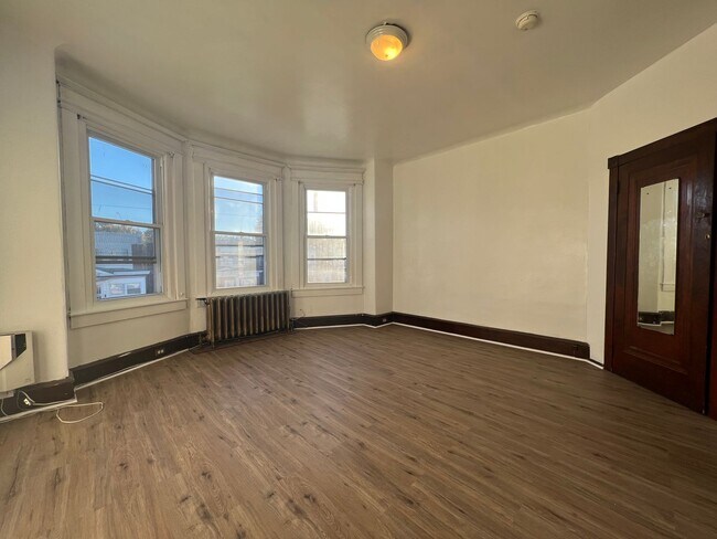 Photo - 605 W Olney Ave Unidad 2nd Floor