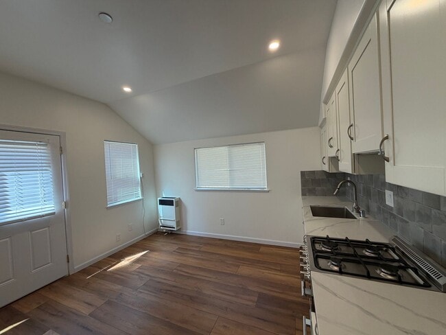 Photo - 148 Trevethan Ave Unit 148 Trevethan Ave B