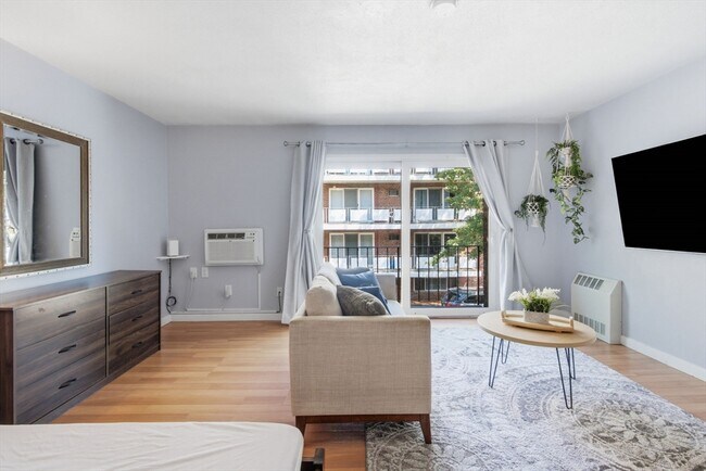 180 Mountain Ave Unit 12