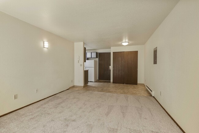 Dry Creek Apartments
