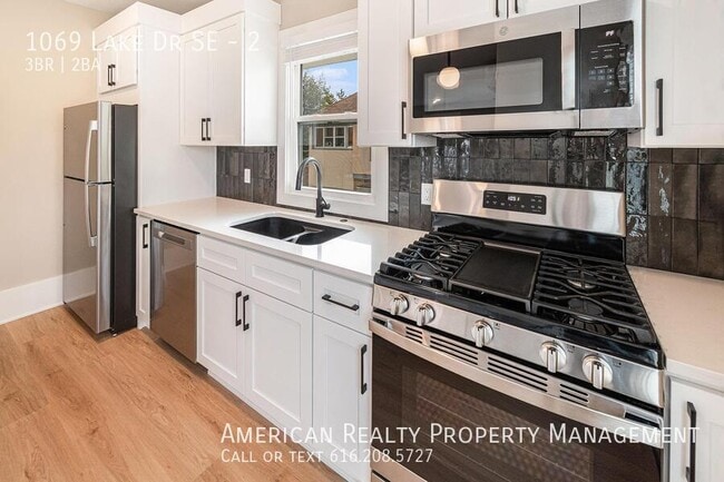 Photo - 1069 Lake Dr SE Unit 2