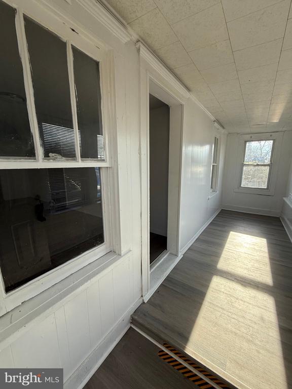 Photo - 15 DEMING Ave