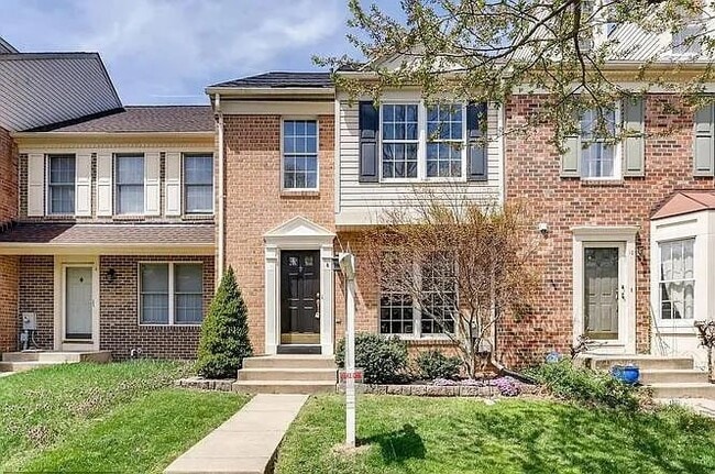 8 Highlands Ct