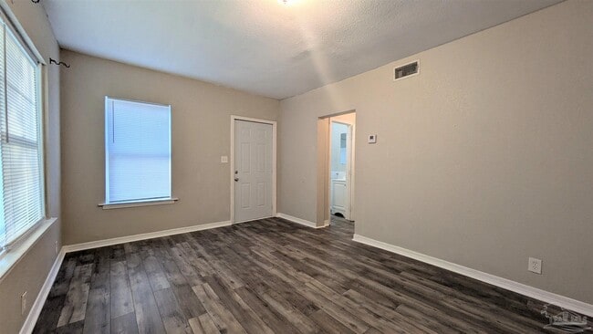 Photo - 3500 W Cervantes St