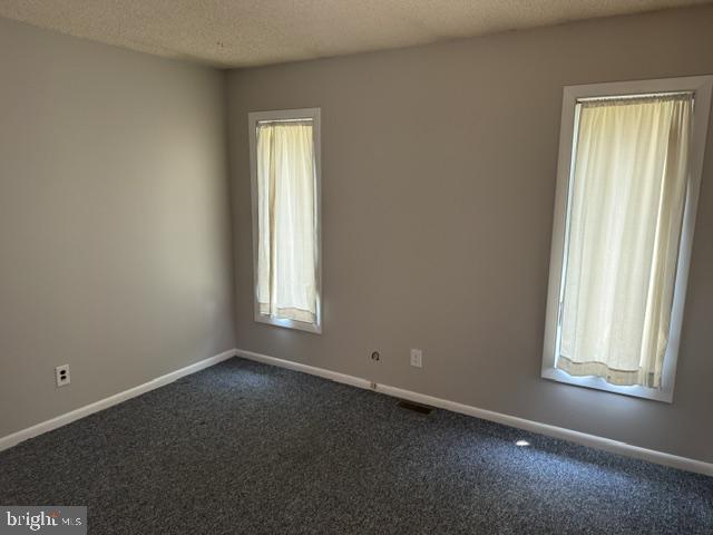 Photo - 213 Uxbridge Dr