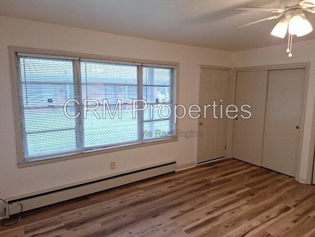6124 Hillside Ave Unit 10