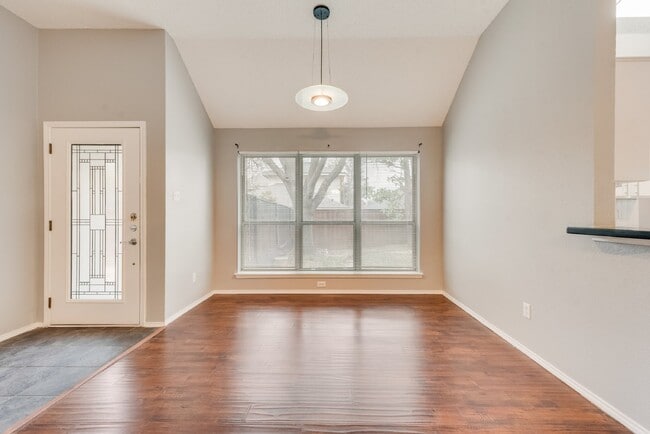 Photo - Garden haven 3 bed 2 bath home in H-E-B school district