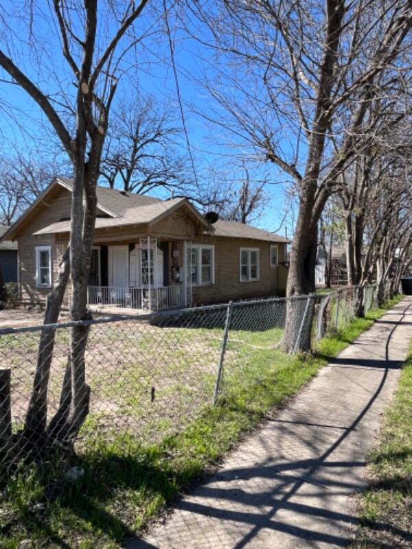 803 Piedmont Ave