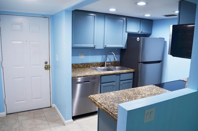 Building Photo - 1750 N Congress Ave Unit 106