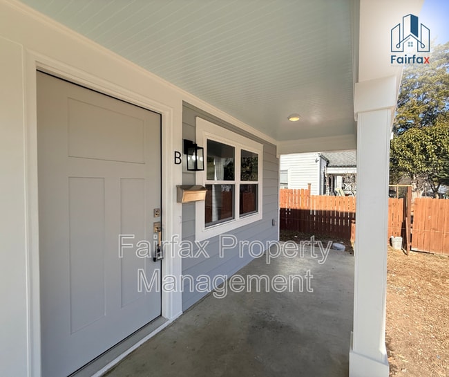 Building Photo - 703 N Guthrie Ave Unit B