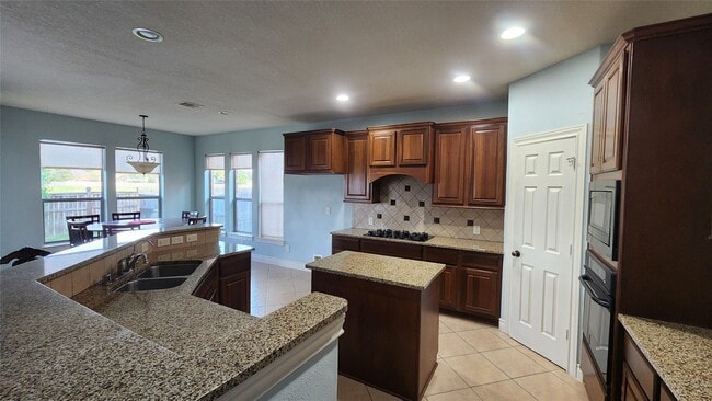 5442 Faircreek Ln