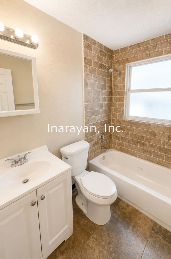 Photo - 2208 W Central Blvd Unit 2208 - B