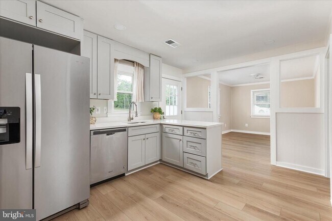 Photo - 14013 Glenkirk Rd