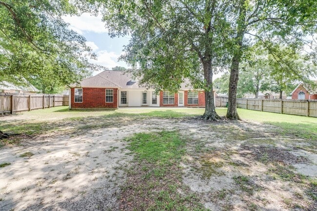 Photo - 14081 Oak View Cir