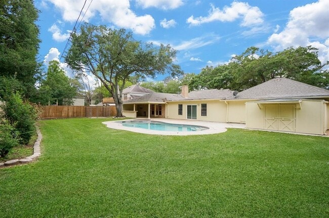 Photo - 2918 E Elm Cir