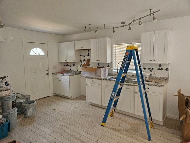 Photo - 1157 Faulkner Rd