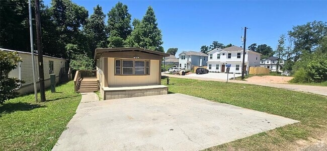 Building Photo - 854 Queenswood St Rental
