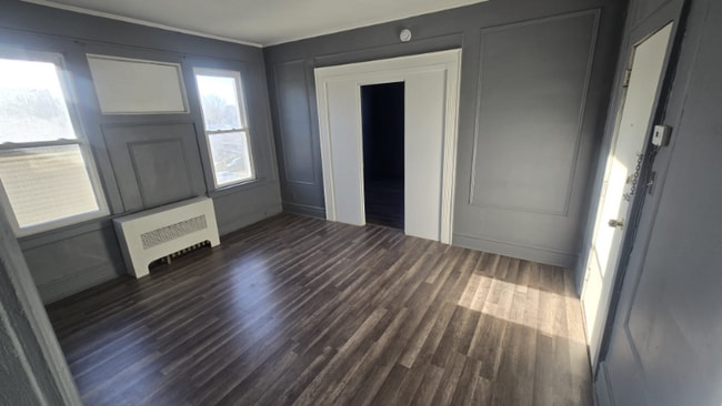 Building Photo - 27-29-29 Schofield St