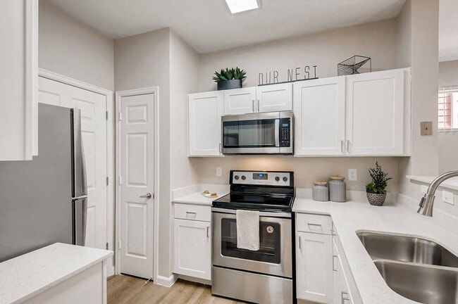 Photo - Parkfield Apartment Homes