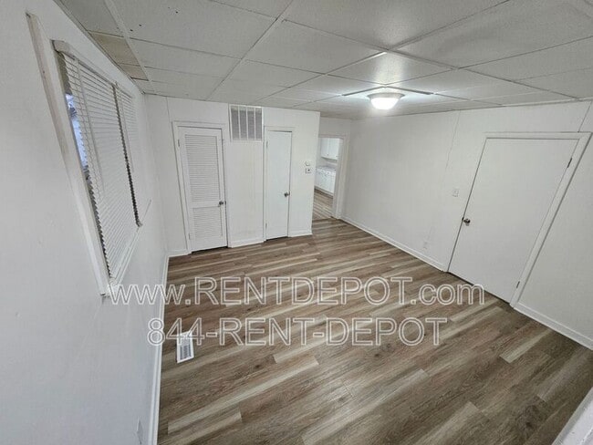 Photo - 109 E Eichel Ave