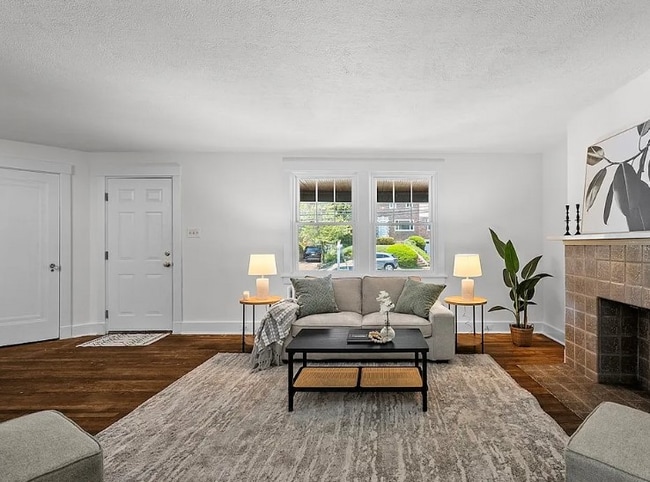 Photo - 5126 Beeler St